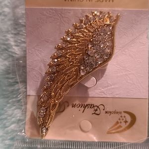 Gold-tone crystal angel wing broach lapel pin